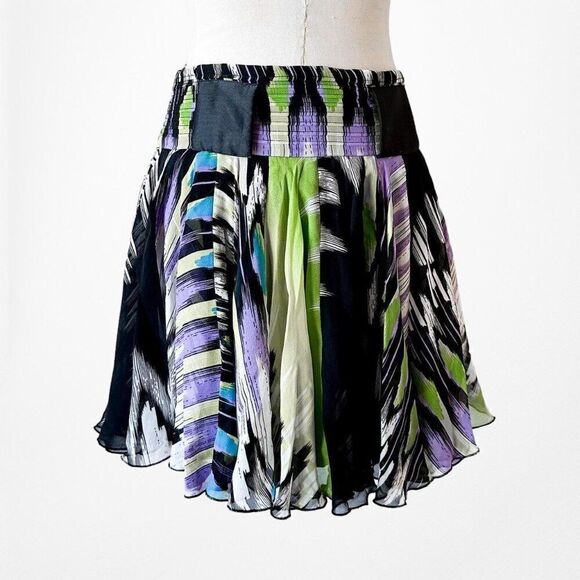 Bebe Black Silk White Purple Green Flared Pleated Skater Flowy Mini Skirt Size S - Picture 5 of 6